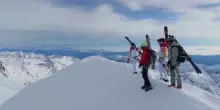 La fiamma olimpica di Milano-Cortina sul massiccio del Monte Rosa
