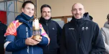 Olimpiadi, la fiamma olimpica solca il Lago Maggiore: il sottosegretario Morelli a Stresa per il passaggio storico