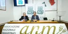 Il fronte del No al referendum traballa: nei sondaggi cresce il S&igrave;