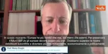 Draghi riceve Premio Carlo Magno: Ue ha pi&ugrave; nemici che mai, si rafforzi su difesa e mercati