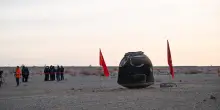 Cina, atterrata a Dongfeng la capsula di rientro Shenzhou-20
