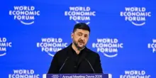 Zelensky a Davos striglia i leader europei ma non chiude con Trump