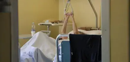 Grottaferrata, anziani legati e insultati nella Rsa. Ugl Salute ai giudici: "Tolleranza zero e sanzioni esemplari"