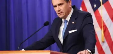 Affaire Epstein, divulgati altri 3 milioni di documenti. Il vice procuratore: "Non abbiamo protetto Trump"