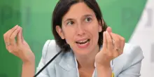 "Fascista chi vota S&igrave;": Elly segna l'autogol. Mezzo Pd in rivolta