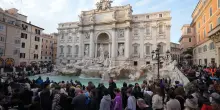 Fine dell'incubo per i turisti del centro: arrestato il borseggiatore di Fontana di Trevi