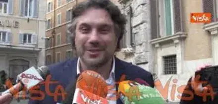 Decreto Ucraina, Silvestri (M5s): Futuro Nazionale? "Insensato uscire dalla Lega e votare fiducia"