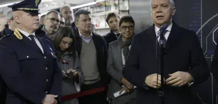 Il governo non arretra sulle ong. Piantedosi d&agrave; battaglia: &ldquo;Impugneremo la sentenza&rdquo;