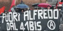 Gli amici di Cospito in piazza per liberare i pro Hamas. E attaccano Il Tempo