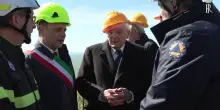 Mattarella a Niscemi, sopralluogo nella zona rossa e incontro con gli studenti
