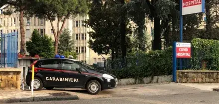 Ospedale di Napoli nelle mani del clan, 4 arrestati tra cui un avvocato