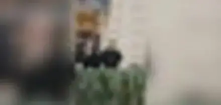 Sanremo, Fedez e Masini cantano "Male necessario" dal balcone