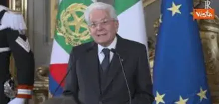 Mattarella: Nuova guerra sanguinaria e due visioni del mondo. Non rassegniamoci all'indifferenza