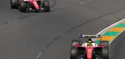 Russell in pole in Australia: prima fila tutta Mercedes. Come &egrave; andata per le Ferrari