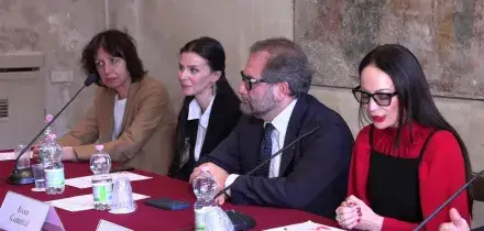 Polizia e Fastweb+Vodafone, un podcast contro la violenza di genere online