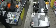Rapina a mano armata in un supermercato, due arresti a Roma