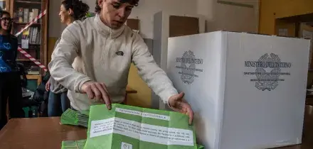 Referendum giustizia, alle 12 di domenica l'affluenza &egrave; del 14,17%. I primi dati