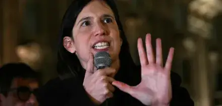 La sinistra pensa di aver vinto le elezioni. Schlein: "Tutti a piazza del Popolo!"