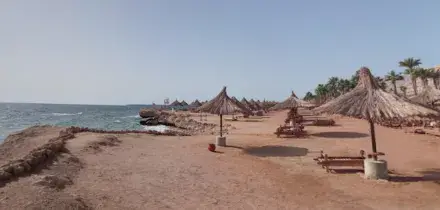 In vacanza a Sharm, lasciano i figli minori a casa: trasferiti in comunit&agrave;
