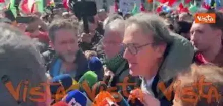 Bonelli su perquisione Salis prima di manifestazione No Kings: Governo chiarisca mancato intervento