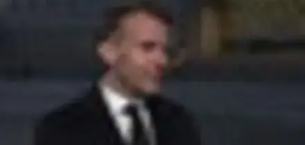 Nato, Macron accusa Trump di incoerenza: "Meglio stare in silenzio"