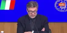 Governo approva nuovo decreto carburanti, Giorgetti: Taglio accise prorogato fino al primo maggio
