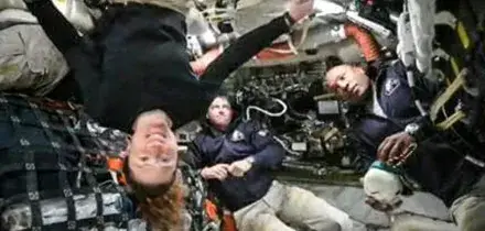 Artemis non ci sorprende pi&ugrave;. Feltri: la scienza va avanti ma noi regrediamo