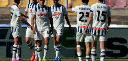 L'Atalanta vince a Lecce e accorcia su Como e Roma