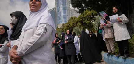 Netanyahu apre ai negoziati col Libano. Khamenei: "Controlleremo Hormuz"