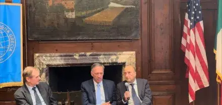 Fondazione Magna Grecia, consegnato a New York a Mike Pompeo il premio John Marchi