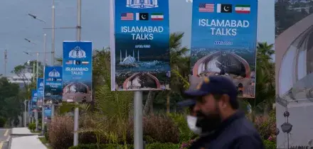 Pakistan, al via i colloqui fra Usa e Iran. Trump: "In avvio lo sminamento di Hormuz"