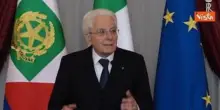 Mattarella: Il mondo sarebbe migliore se i potenti usassero l'autoironia