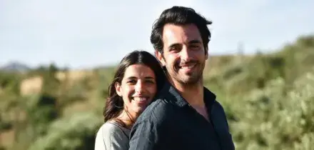 Uno studio scopre il vero segreto della felicit&agrave;. Soldi o piacere? Non sono la risposta