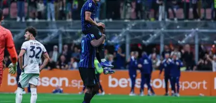 Inter-Cagliari 3-0, nerazzurri sempre pi&ugrave; lanciati verso lo scudetto