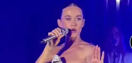 Katy Perry, concerto a sorpresa. Che succede a Fontana di Trevi