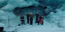 Musica, il concerto nel ghiacciaio che si scioglie