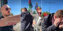 Aggressione a Roma, furia rossa contro le bandiere ucraine: "Fascisti"