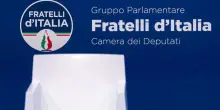 Vandali in azione nella sede di Fratelli d'Italia. "La sinistra non ci fermer&agrave;"