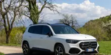 Glb il suv compatto alla spina