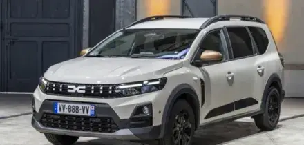 Dacia Jogger ora &egrave; pi&ugrave; potente, ibrido e GPL