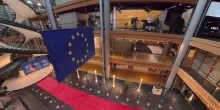 Dal Parlamento Ue bilancio da 1.780 miliardi