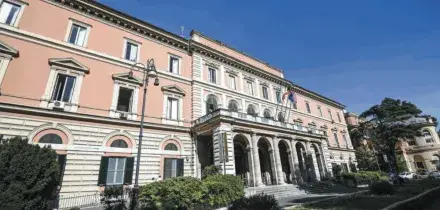 Multe per le visite disdette, l'Umberto I chiama il fisco