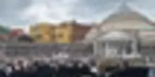 Napoli, in piazza Plebiscito Morricone e Carosone aspettando il Papa