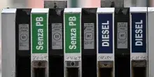 Carburante, il Mef proroga il taglio delle accise. Fino a quando dura...