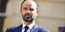 Francia, l'ex premier Philippe si candida all'Eliseo contro il ProPal M&eacute;lenchon