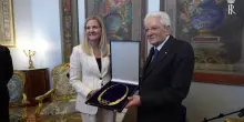 Mattarella riceve il Collare Olimpico da presidente del Cio Coventry
