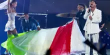 Sal Da Vinci il tricolore nell'abito da sposa: come &egrave; andata la prima a Vienna | VIDEO