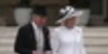 Re Carlo III offre un ricevimento in giardino a Buckingham Palace
