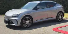 Genesis lusso Made in Corea