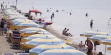 Per la costa romana le Bandiere Blu restano un miraggio
